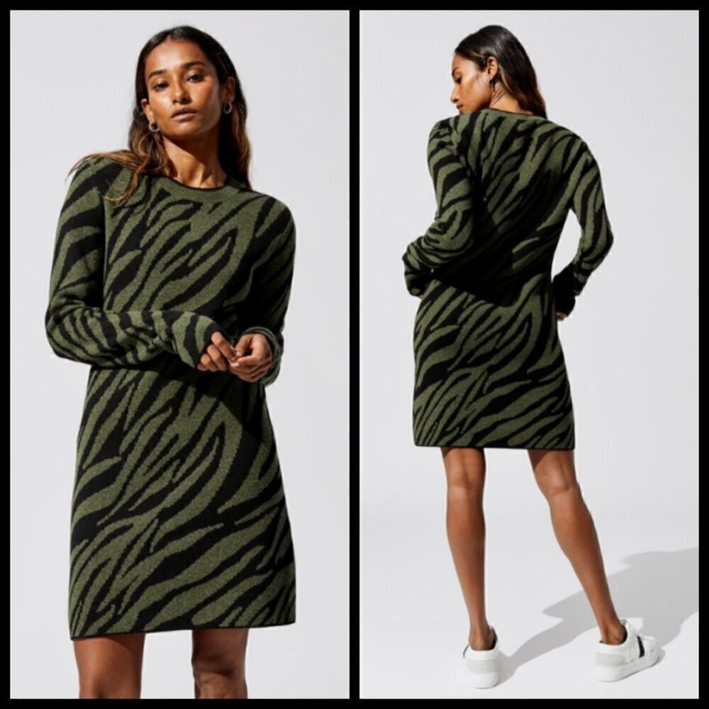 💕PAM & GELA💕 Zebra Silk-Blend Sweaterdress M NWT